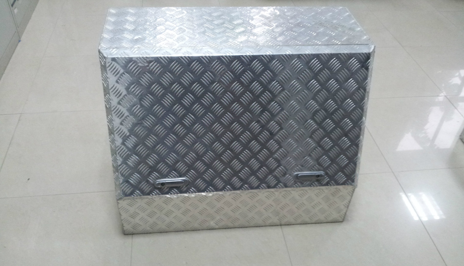 Tool Box Diamond/Checker Plate