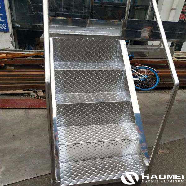 Diamond Plate Stair Treads