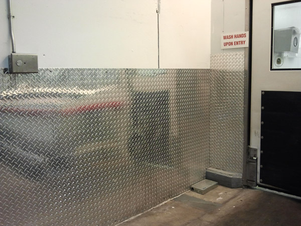 Diamond Plate Wall Plate